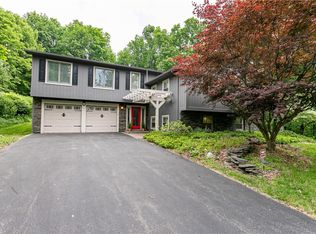 727 Wilkinson Rd, Macedon, NY 14502