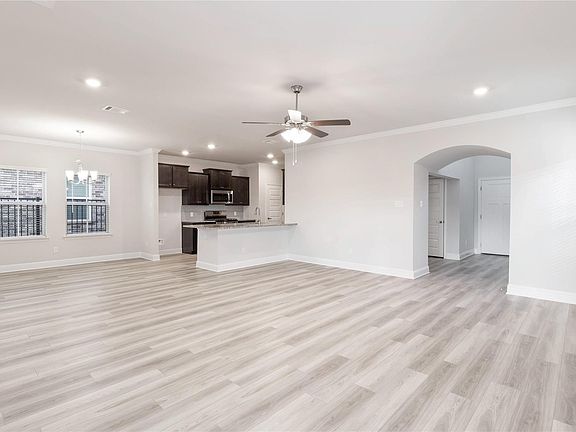 5th image of 457 Aurora Creek Ln