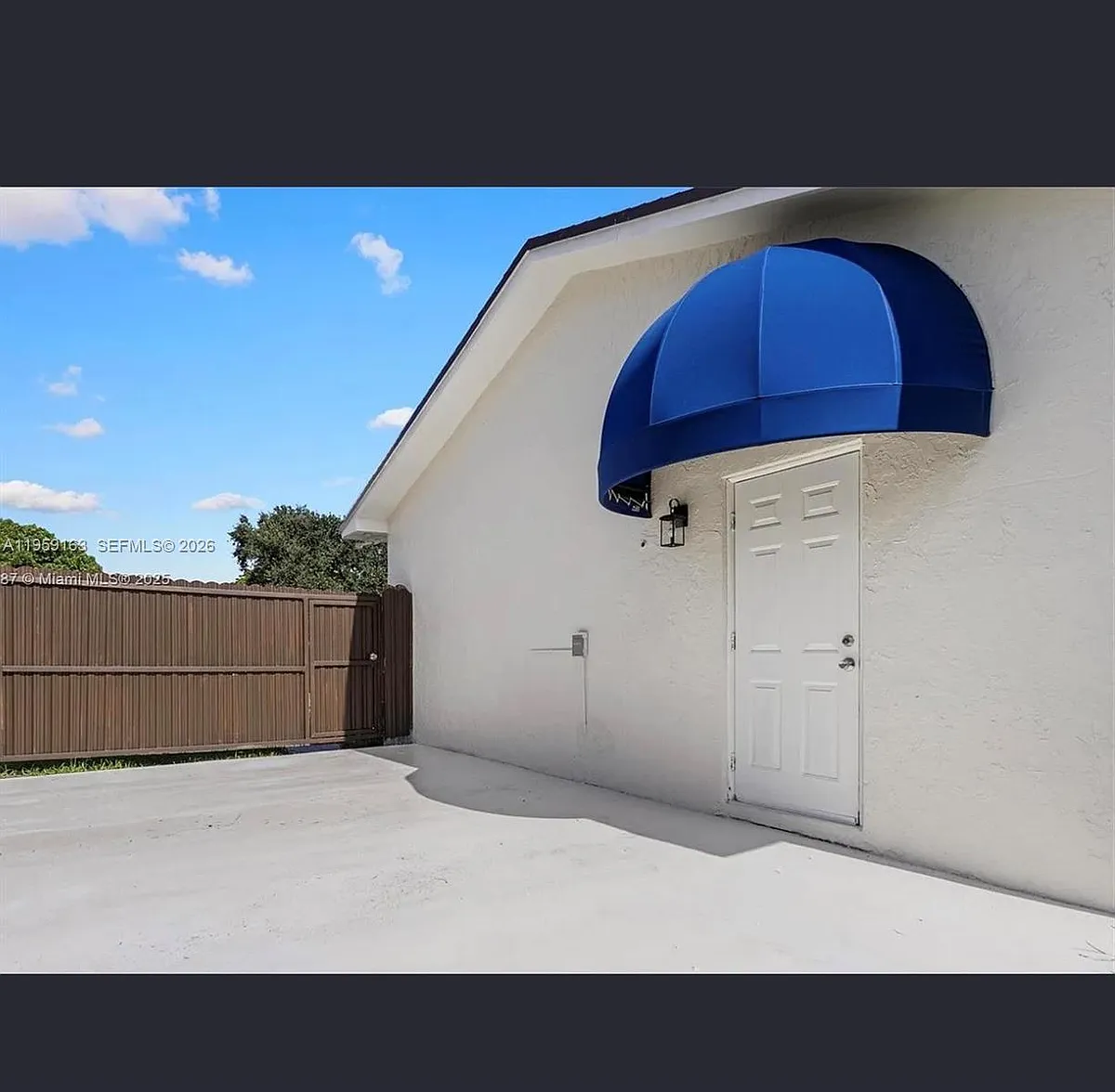 Building Photo - 19221 SW 92nd Rd