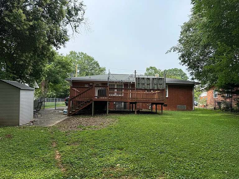 1536 Emerywood Dr — Photo 10