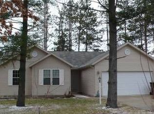 226 E Trett St, Wheatfield, IN