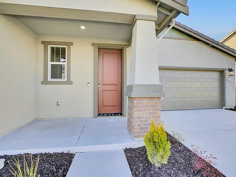 1745 Folger Way — Photo 2
