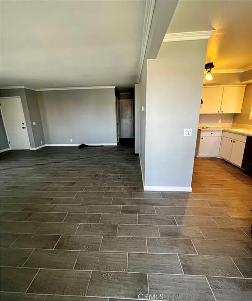 2 bed, 2934 sqft, $2,150 — Photo 4