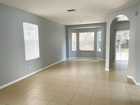4th image of 10477 Blackmore Dr
