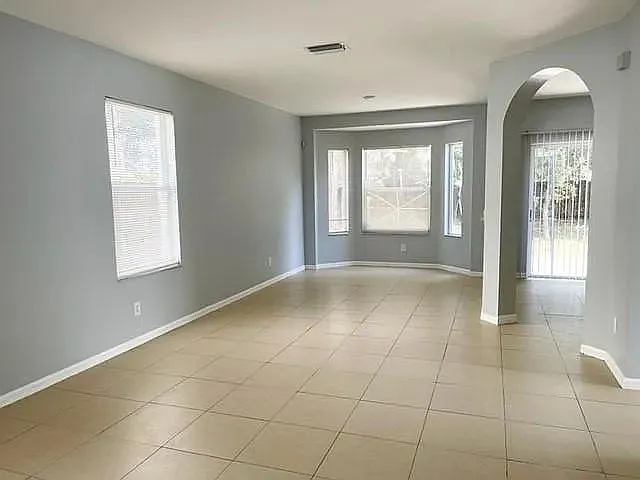 10477 Blackmore Dr — Photo 4