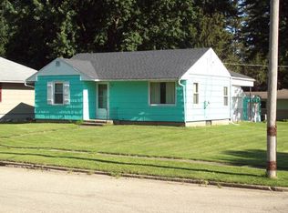 327 Meltzer St, Walnut, IL 61376