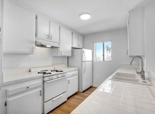 817 Hill St - Walk to Main St and the beach!, Santa Monica, CA 90405