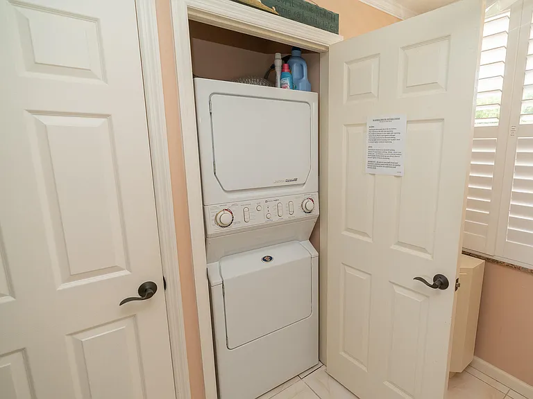 985 SE 19th Ave #303 — Photo 20