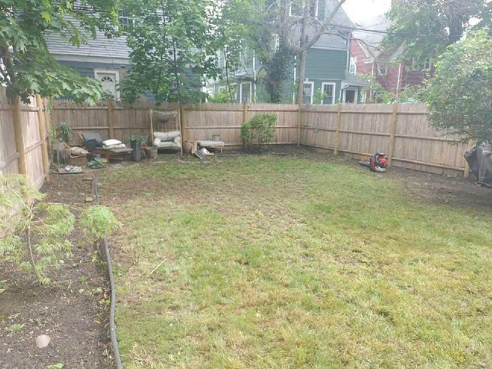 EXCLUSIVE use of fenced in back yard