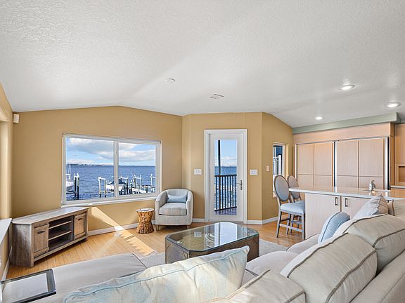 2nd image of 10851 S Ocean Drive #72