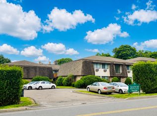 180 Colonial Rd APT B4, Stamford, CT 06906