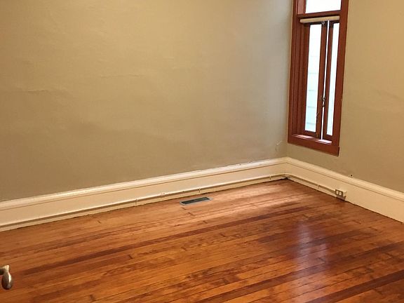 5th image of 200 Downey St