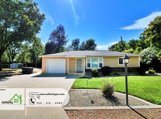 2061 Jewell Ln, Redding, CA 96001