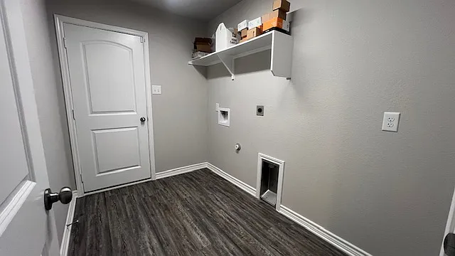 2031 Dade Loop — Photo 11