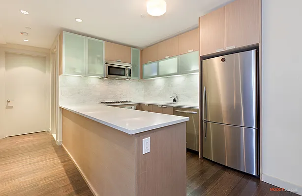 Sold by Modern Spaces | media 4
