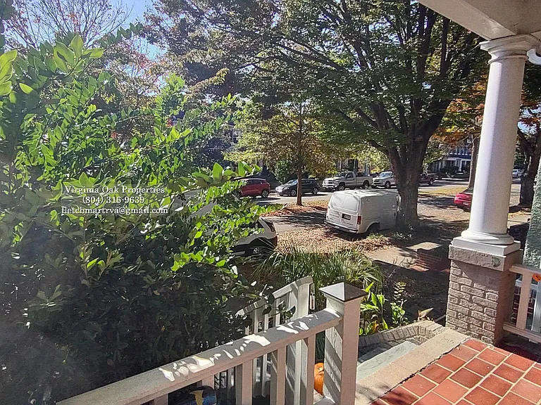 2116 Rosewood Ave — Photo 3