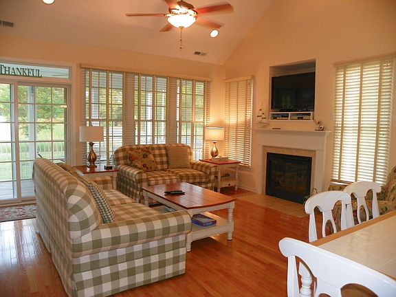 Spacious & Open Living Room