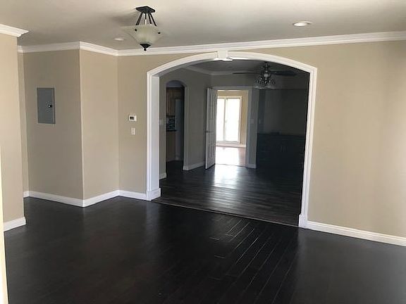 2nd image of 6057 Temple City Blvd
