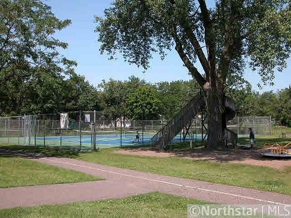 5th image of 2587 Swan Avenue