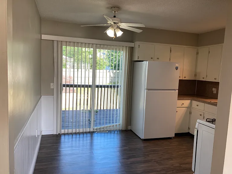 3428 Bramble Ave SW — Photo 3