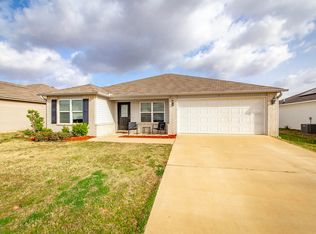 9 Summer Breeze Rd, Conway, AR 72032