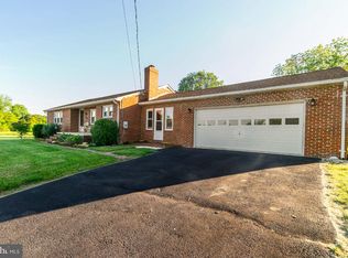 210 Hook Rd, Westminster, MD 21157