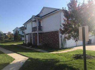 504 Riversedge Dr, Saline, MI 48176