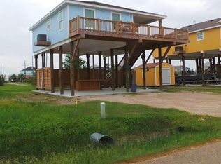 922 S Jacks Rd, Crystal Beach, TX 77650
