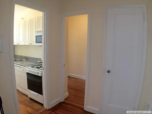 Rented by Sovereign Associates | media 21