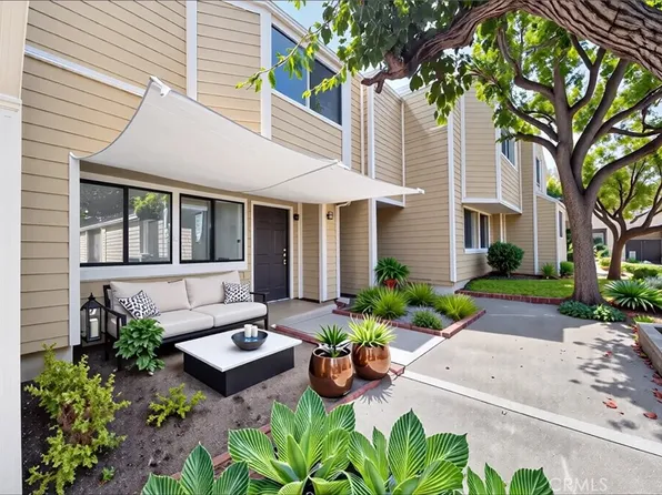 5 Sundance Dr, Newport Beach, CA 92663