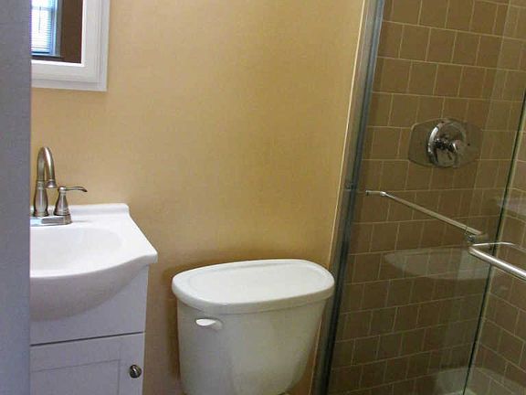 2nd image of 14427 Village Dr