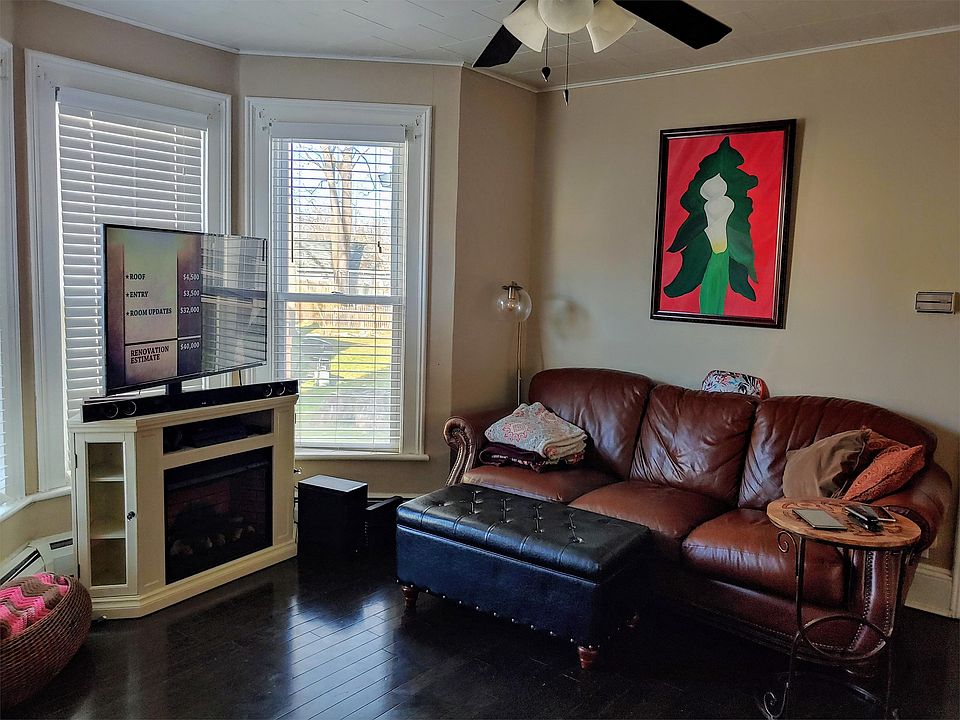 1st image of 263 Mason St APT 1