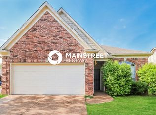 1041 Cross Wood Ln, Cordova, TN 38018