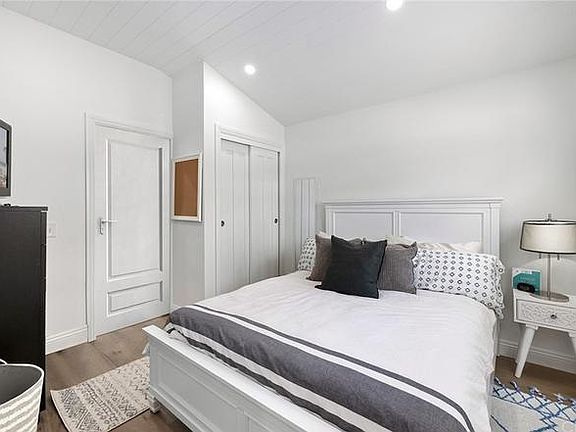 5th image of 489 Jasmine St #2