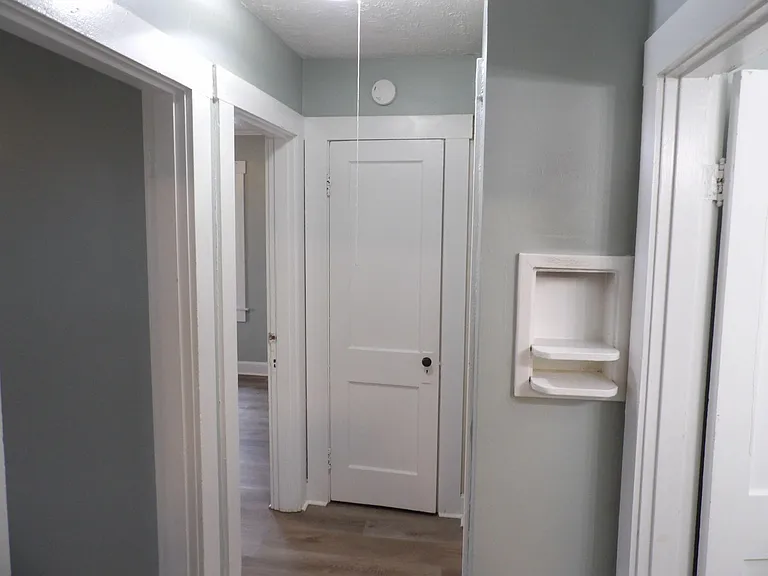 109 Allnutt Dr — Photo 11