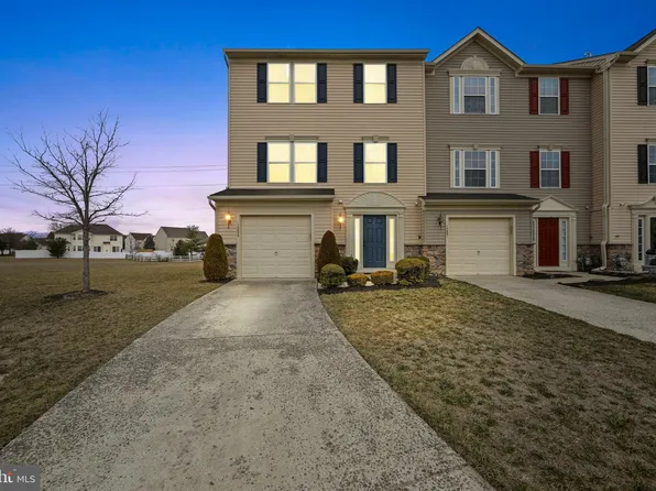 1208 Exposition Dr, Williamstown, NJ 08094