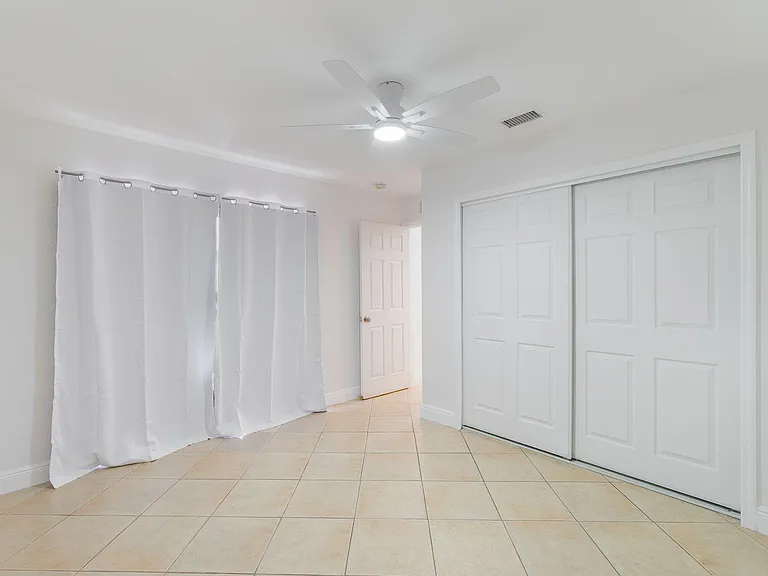 2831 N Seacrest Blvd #B — Photo 7