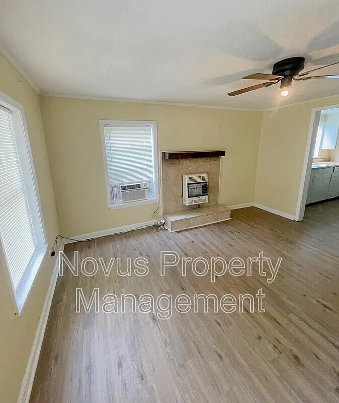 2 bed, 1.0 bath, 850 sqft, $950 — Photo 4