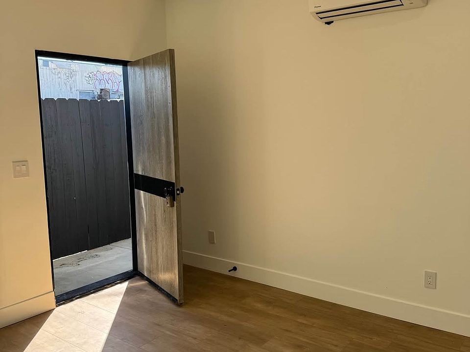 2nd image of 7218 Balcom Ave #1/2
