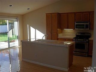 4th image of 912 Moonstone Ct