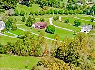 210 Patton Downs Rd, Franklin, NC 28734