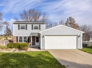 8530 Crescent Ln, Ypsilanti, MI