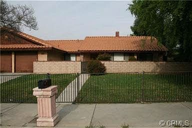 1st image of 203 S San Mateo St