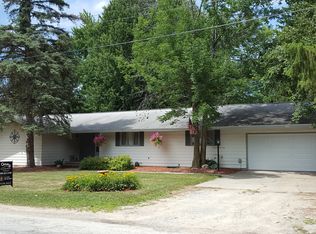 411 Glidden Rd, Beaverton, MI 48612