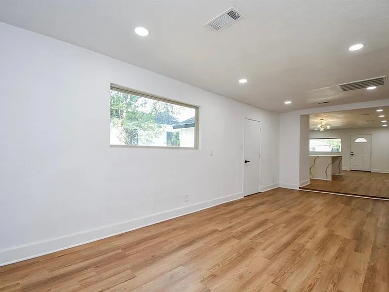 6834 Saint Augustine St — Photo 9