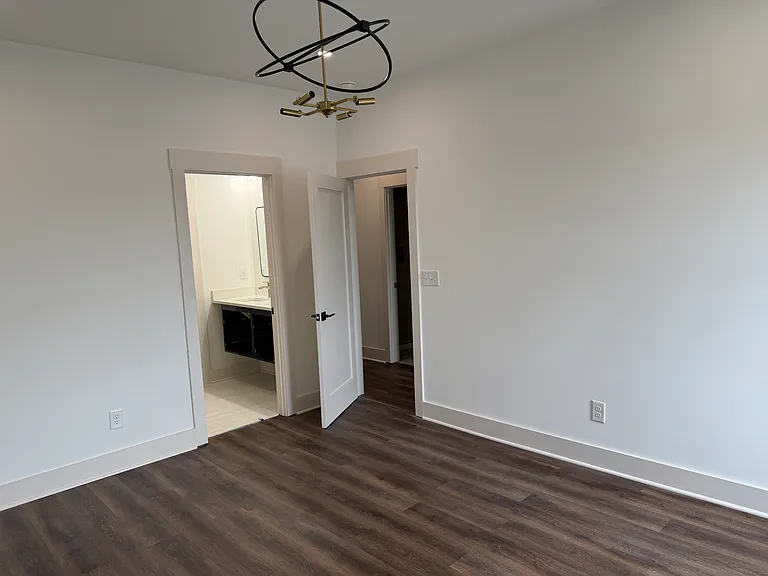 105 Hart Ln #B — Photo 14