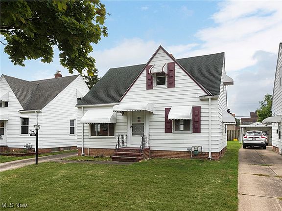 2nd image of 9317 Beech Ave