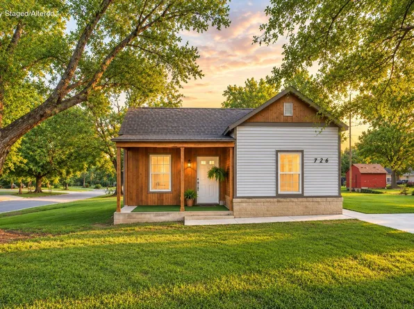 2900 W Lombard Street, Springfield, MO 65802