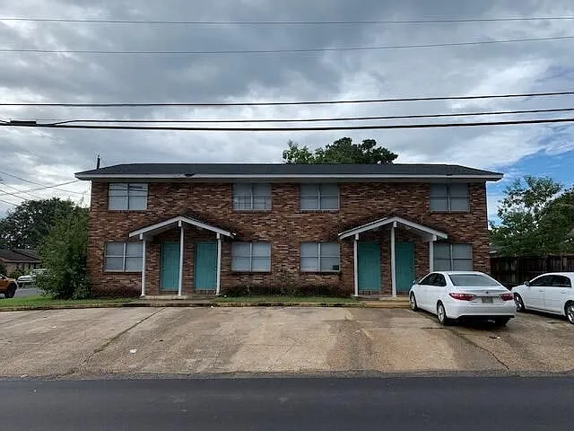 2 bed, 872 sqft, $850 — Photo 1
