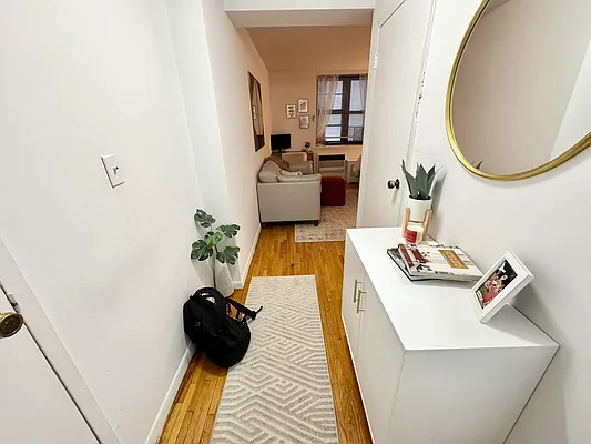 Rented by J PRESTON AND ASSOCIATES INC | media 9
